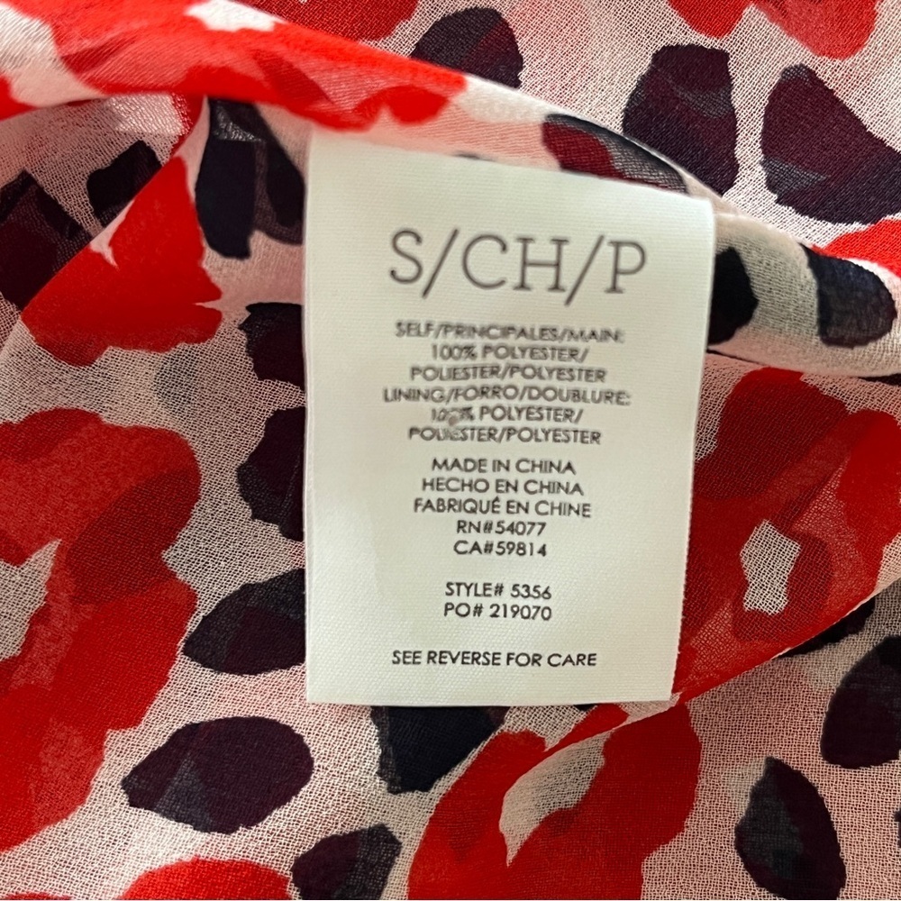 CAbi Red and White Floral Sleeveless Blouse - Picture 5 of 9